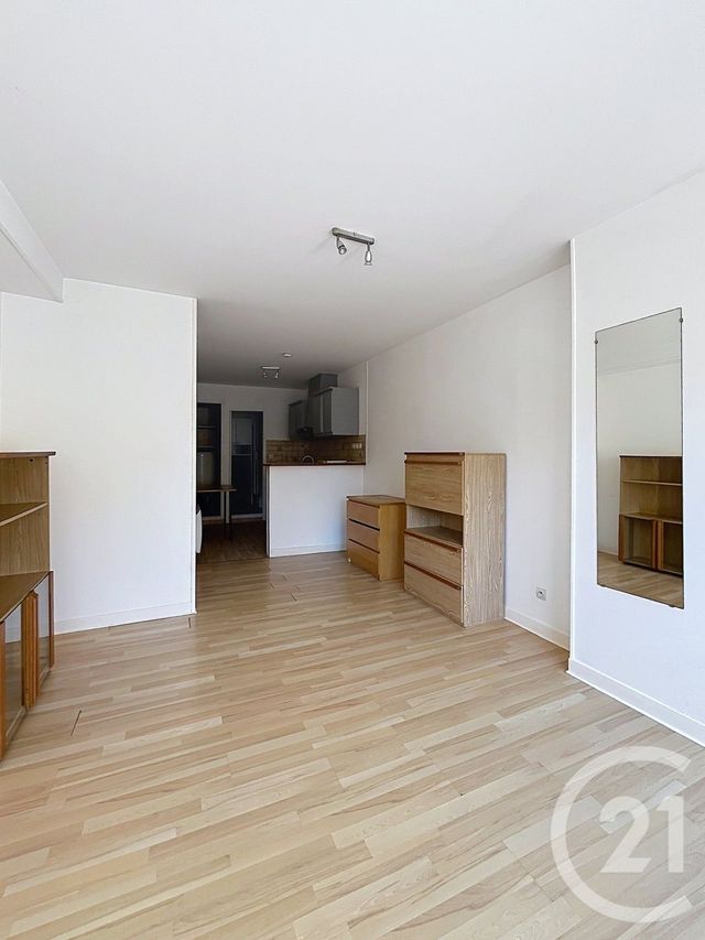 Appartement Studio &agrave; louer - 1 pi&egrave;ce - 26,48 m2 - Orleans - 45 - CENTRE