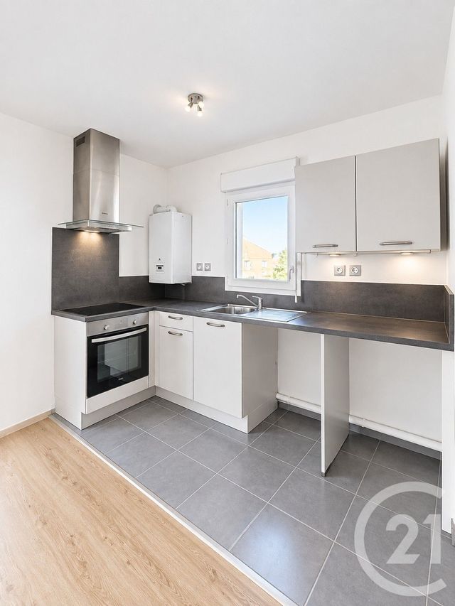 Appartement F2 &agrave; louer - 2 pi&egrave;ces - 42 m2 - La Chapelle St Mesmin - 45 - CENTRE