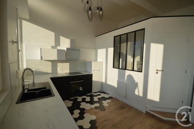 Appartement F2 &agrave; louer - 3 pi&egrave;ces - 58,35 m2 - Orleans - 45 - CENTRE