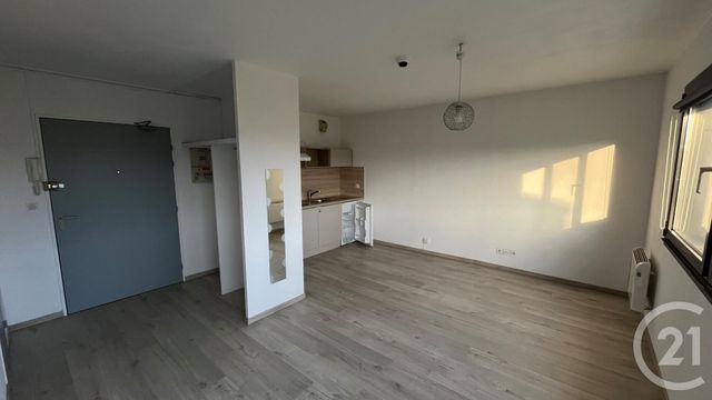 Appartement F1 &agrave; louer - 1 pi&egrave;ce - 33,90 m2 - Orleans - 45 - CENTRE